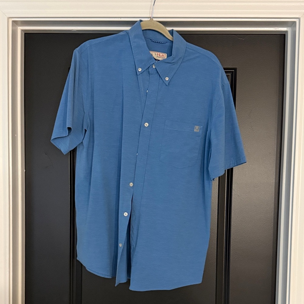 Huk Men's Casual Blue Button Down Shirt